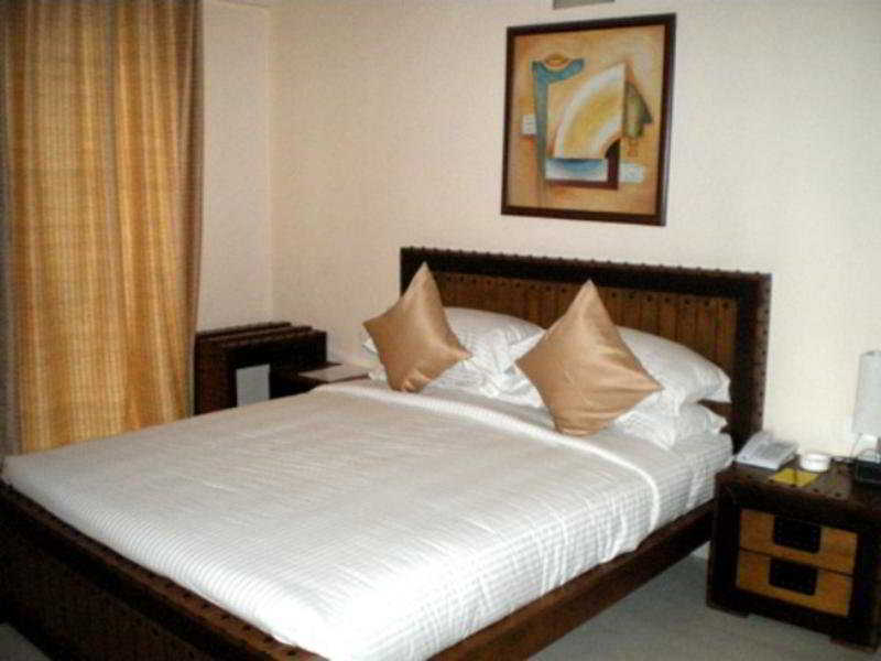 Hotel The Elite Suites Pune Zewnętrze zdjęcie
